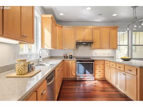 Kitchen - 2659 Hendricks Ridge Dr, Eugene, OR 97403 photo 1 of 3