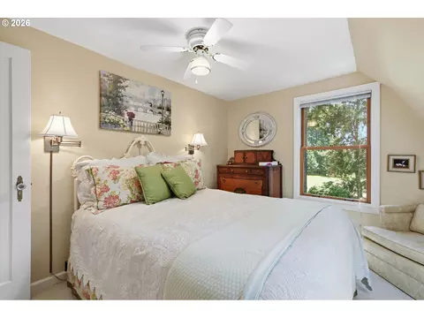 Bedroom - 26122 NE 3rd St, Camas, WA 98607 photo 5 of 6
