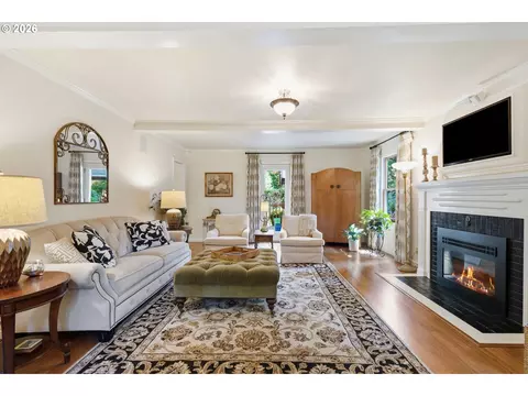 Living - 26122 NE 3rd St, Camas, WA 98607 photo 4 of 4