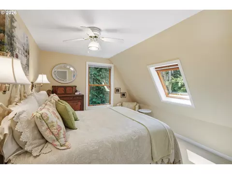 Bedroom - 26122 NE 3rd St, Camas, WA 98607 photo 6 of 6