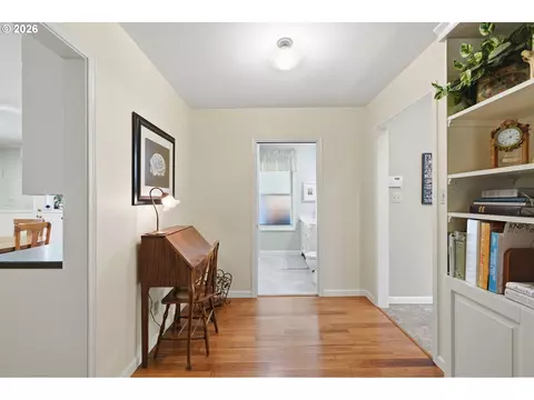 Entry Way - 26122 NE 3rd St, Camas, WA 98607 photo 1 of 4