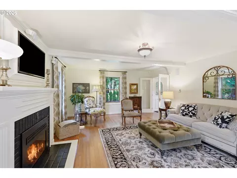 Living - 26122 NE 3rd St, Camas, WA 98607 photo 2 of 4