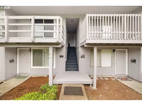 12408 SW 14th St, Beaverton, OR 97005