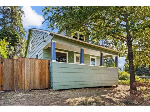 Exterior - 3190 W 18th Ave, Eugene, OR 97402 photo 2 of 12