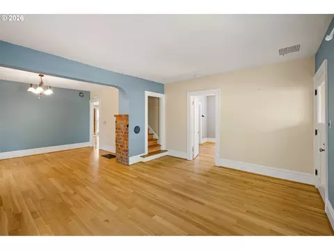 Living - 3190 W 18th Ave, Eugene, OR 97402 photo 5 of 6