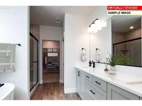 Bath - 1313 E Canto St, Newberg, OR 97132 photo 1 of 1