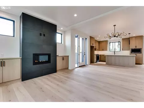 Living - 2624 Gilham Rd, Eugene, OR 97408 photo 1 of 6