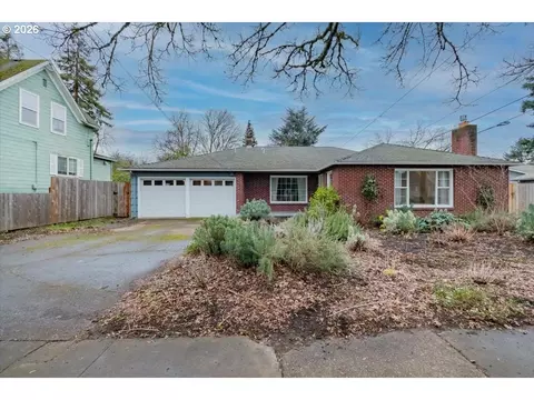 1770 D St NE, Salem, OR 97301