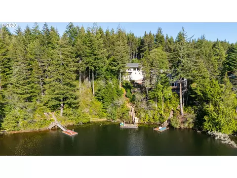 88378 Collard Lake Rd, Florence, OR 97439