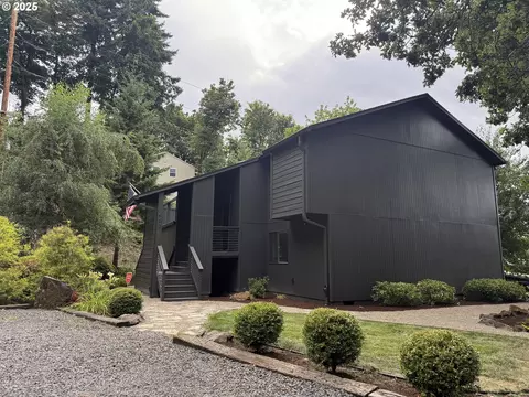 457 S Center St, Oregon City, OR 97045