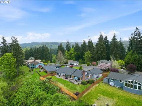 View/Area - 29885 Riverview Dr, Rainier, OR 97048 photo 7 of 15