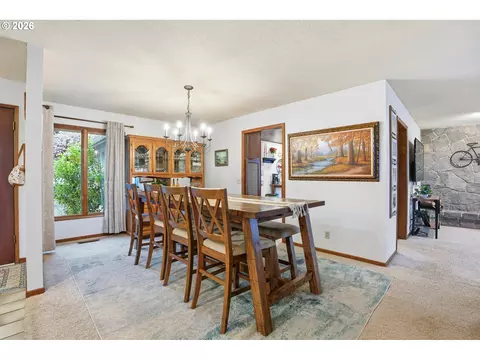 Dining - 29885 Riverview Dr, Rainier, OR 97048 photo 1 of 2