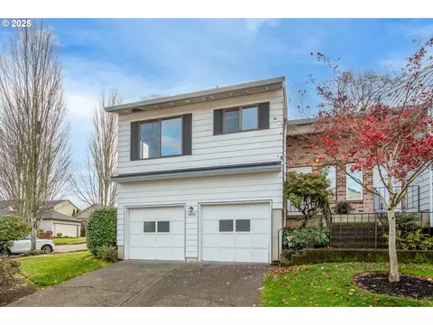 15050 NE Rose Pkwy, Portland, OR 97230