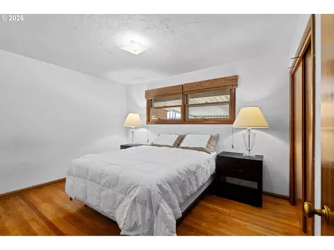 Bedroom - 85 NW Sleret Ave, Gresham, OR 97030 photo 1 of 7
