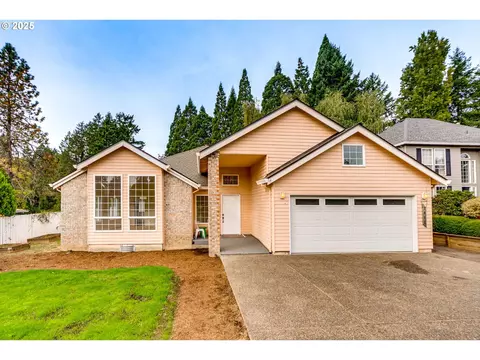 7912 SW Skyhar Ct, Portland, OR 97223