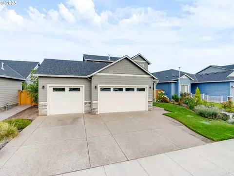 1491 Foxglove St, Woodburn, OR 97071