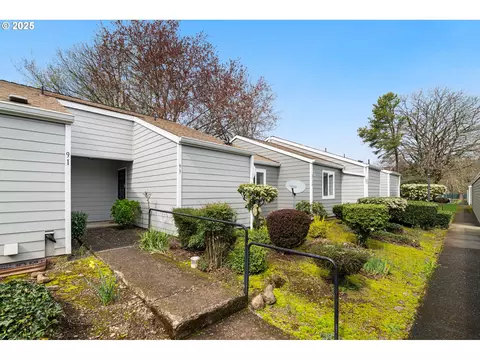 2730 SE 138th Ave #93, Portland, OR 97236