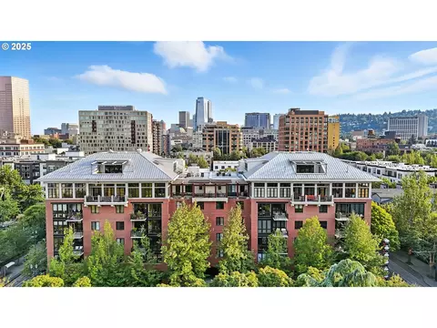 1030 NW Johnson St #502, Portland, OR 97209