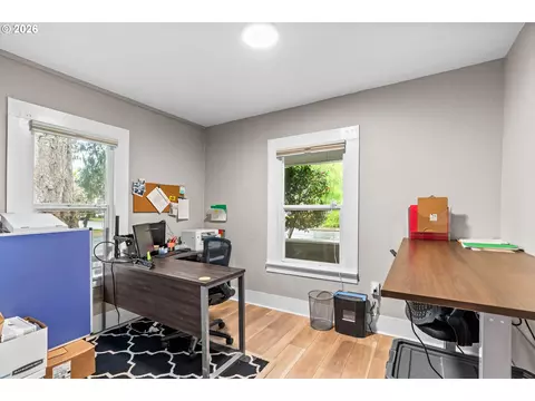 Other - 807 E St, Springfield, OR 97477 photo 4 of 6