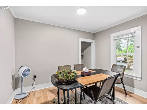 Dining - 807 E St, Springfield, OR 97477 photo 4 of 4