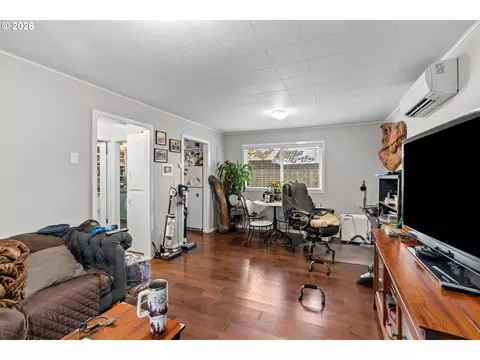 Other - 807 E St, Springfield, OR 97477 photo 6 of 6