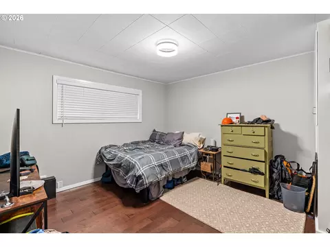 Bedroom - 807 E St, Springfield, OR 97477 photo 1 of 1