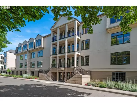 707 N Hayden Island Dr #217, Portland, OR 97217