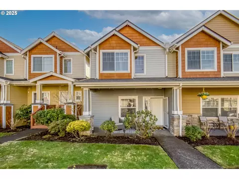 2528 NW 2nd Ter, Gresham, OR 97030 photo 1