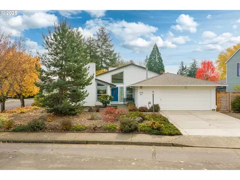 17290 NW Meadow Grass Dr, Beaverton, OR 97006