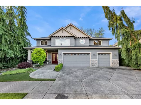 669 W T St, Washougal, WA 98671