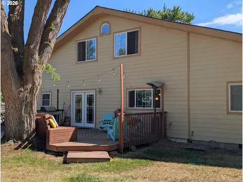 4166 SW Perkins Ave, Pendleton, OR 97801 photo 2