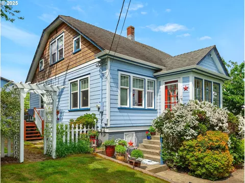 35210 Orchard Ln, Astoria, OR 97103