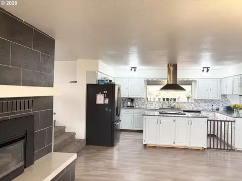 725 S Chase St, Heppner, OR 97836 photo 6