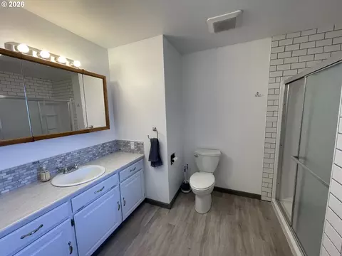 725 S Chase St, Heppner, OR 97836 photo 5