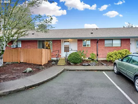 11545 SW Majestic Ln #4, King City, OR 97224