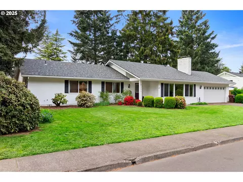 2331 SE Singing Woods Dr, Hillsboro, OR 97123