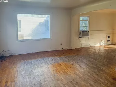 Living - 5995 Main St, Springfield, OR 97478 photo 3 of 3