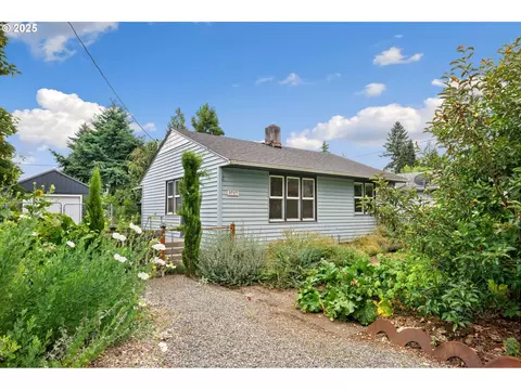 3717 M St, Vancouver, WA 98663