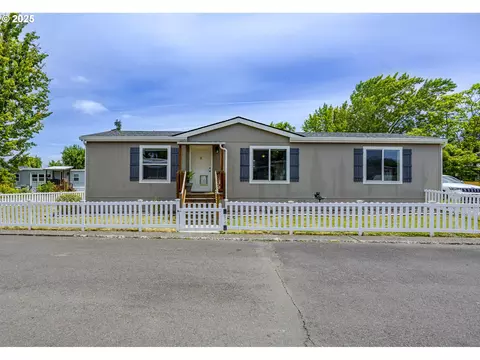 1415 S Bertelsen Rd #96, Eugene, OR 97402