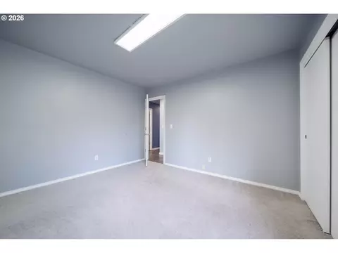 Bedroom - 2331 SW 27th Dr, Gresham, OR 97080 photo 6 of 6