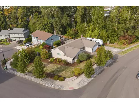 View/Area - 2331 SW 27th Dr, Gresham, OR 97080 photo 1 of 6