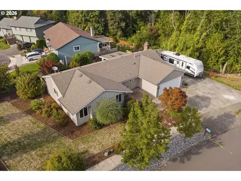 View/Area - 2331 SW 27th Dr, Gresham, OR 97080 photo 3 of 6