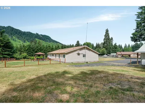 Exterior - 181 Vada Rd, Carson, WA 98610 photo 4 of 11