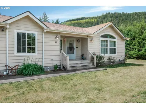 181 Vada Rd, Carson, WA 98610