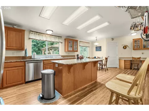 Kitchen - 181 Vada Rd, Carson, WA 98610 photo 5 of 5