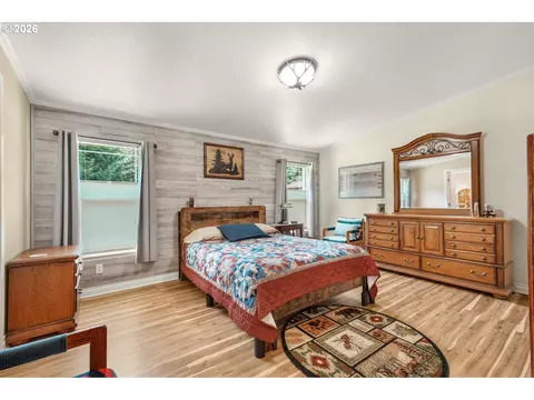 Bedroom - 181 Vada Rd, Carson, WA 98610 photo 3 of 4