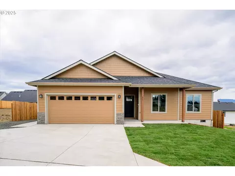 673 Boulder Loop, Creswell, OR 97426