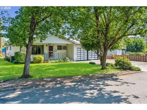 1918 SE 151st Ave, Portland, OR 97233