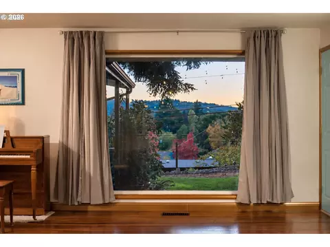 Other - 3142 Onyx Pl, Eugene, OR 97405 photo 7 of 8