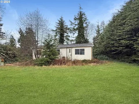 20401 Crane Pl, Ocean Park, WA 98640